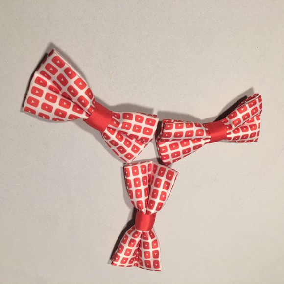 YouTube RARE CUSTOM MADE VIDCON Clip On Bow Tie - Picture 5 of 7